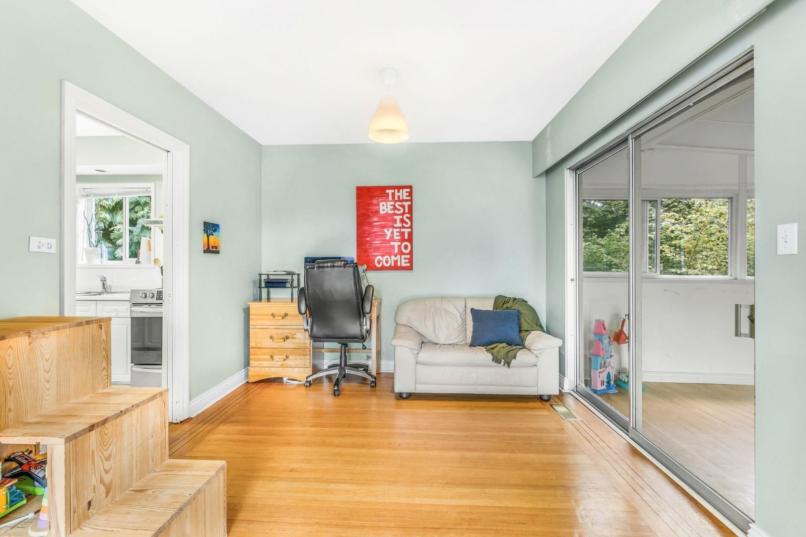 Listing Image 19