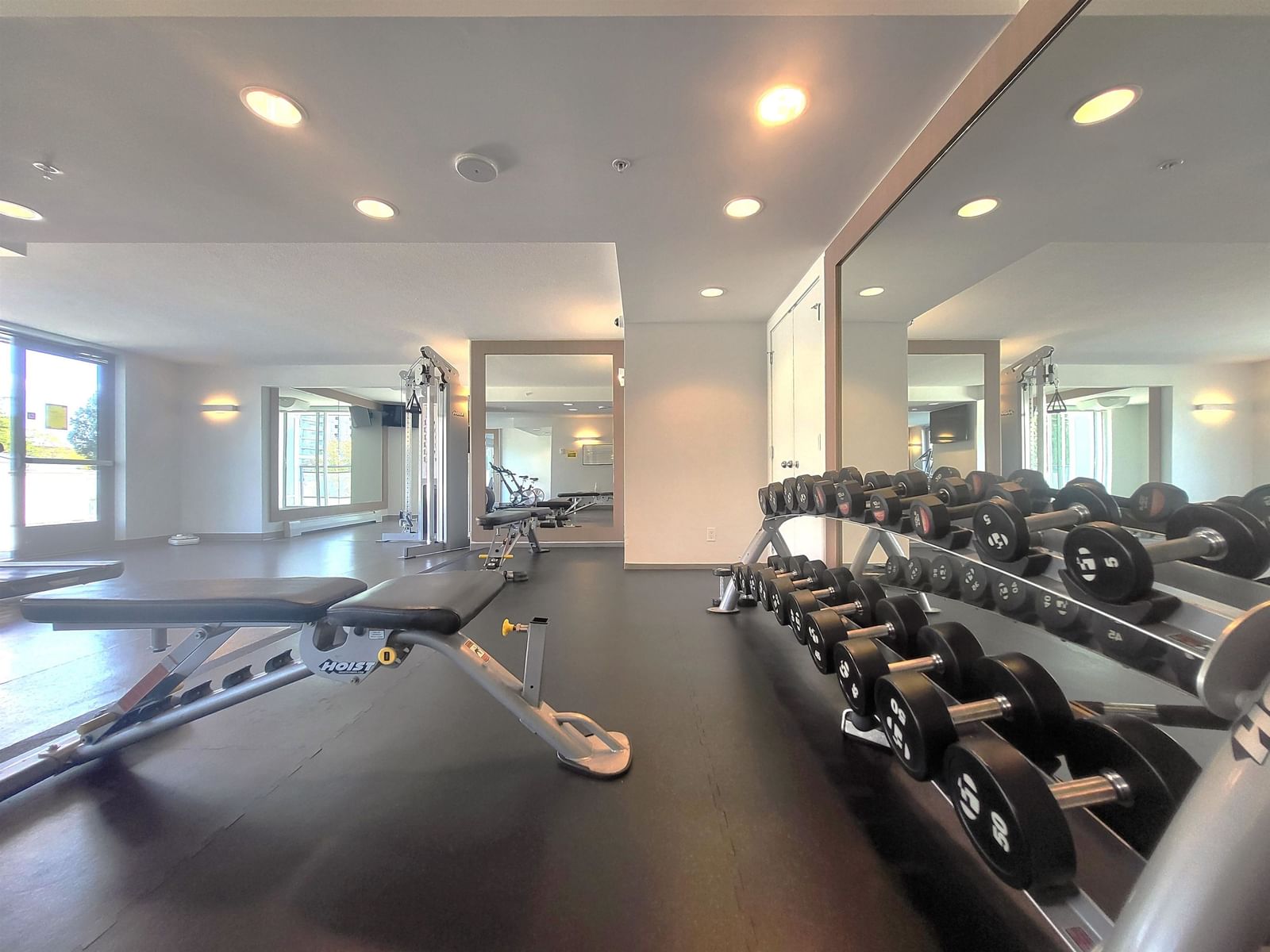 Listing Image 19