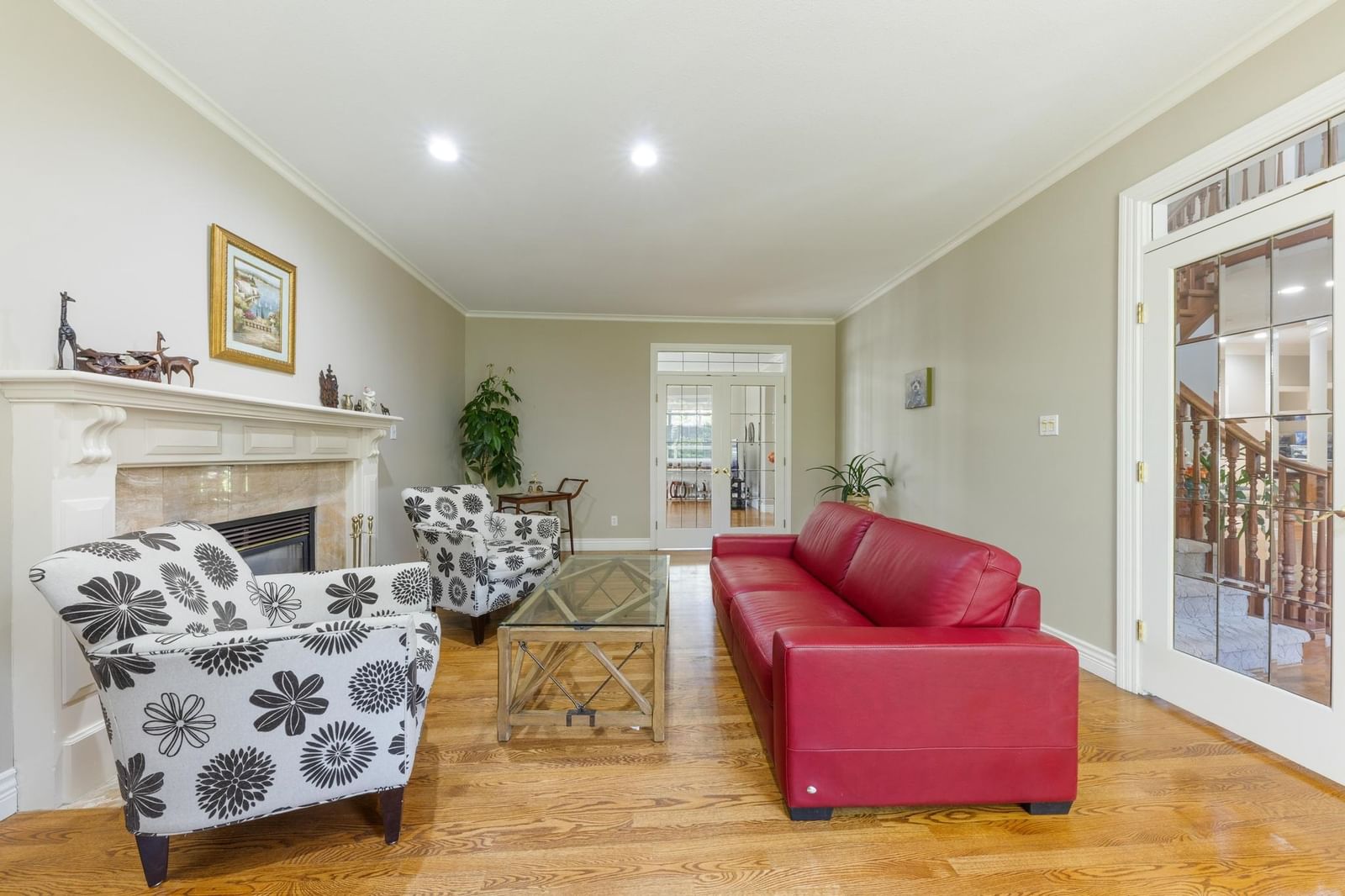 Listing Image 5
