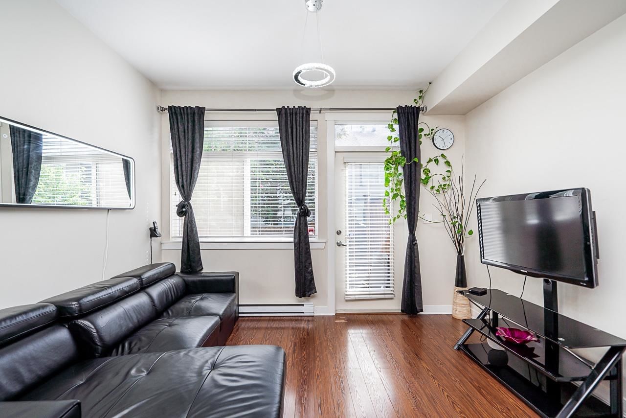 Listing Image 15