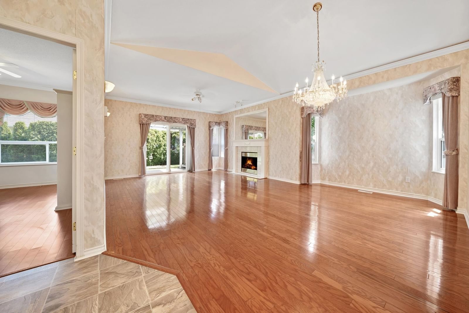 Listing Image 20