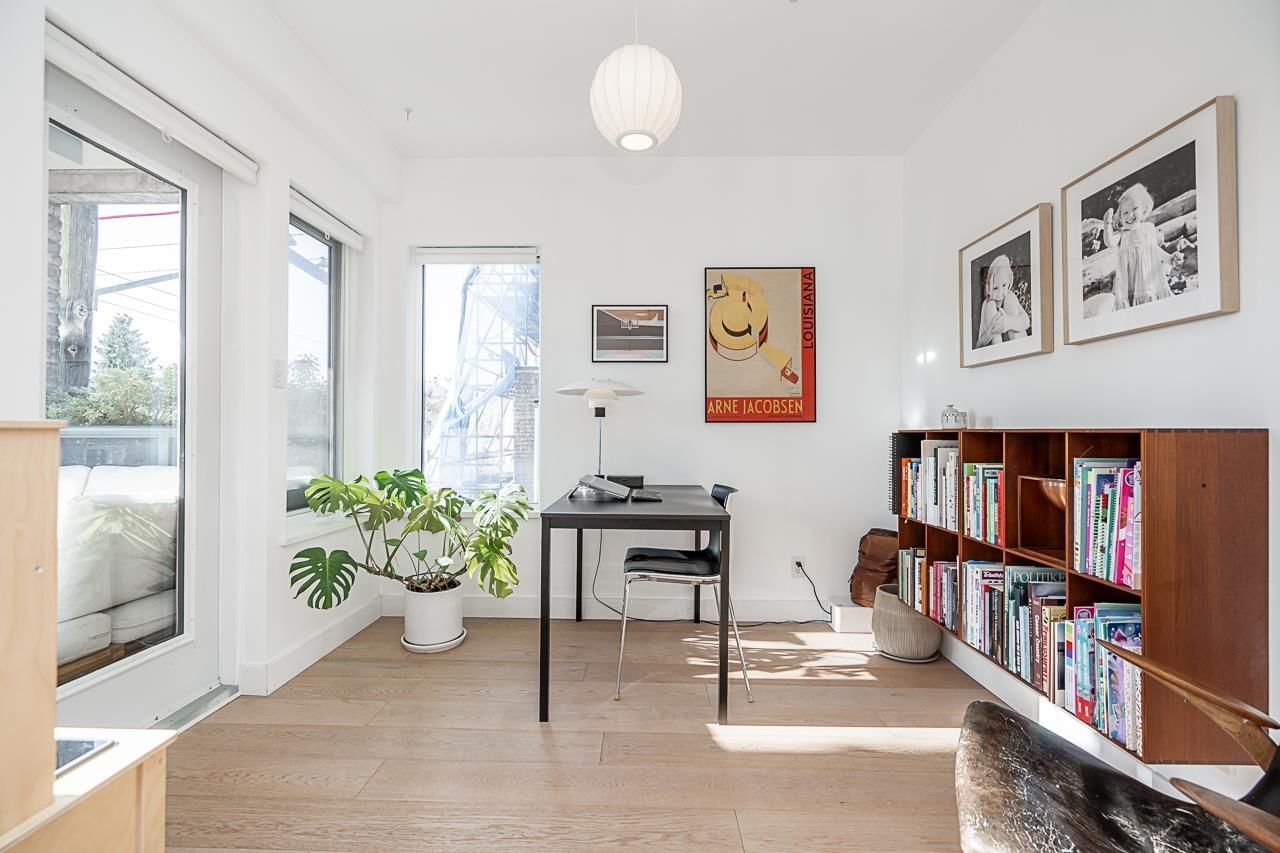 Listing Image 16