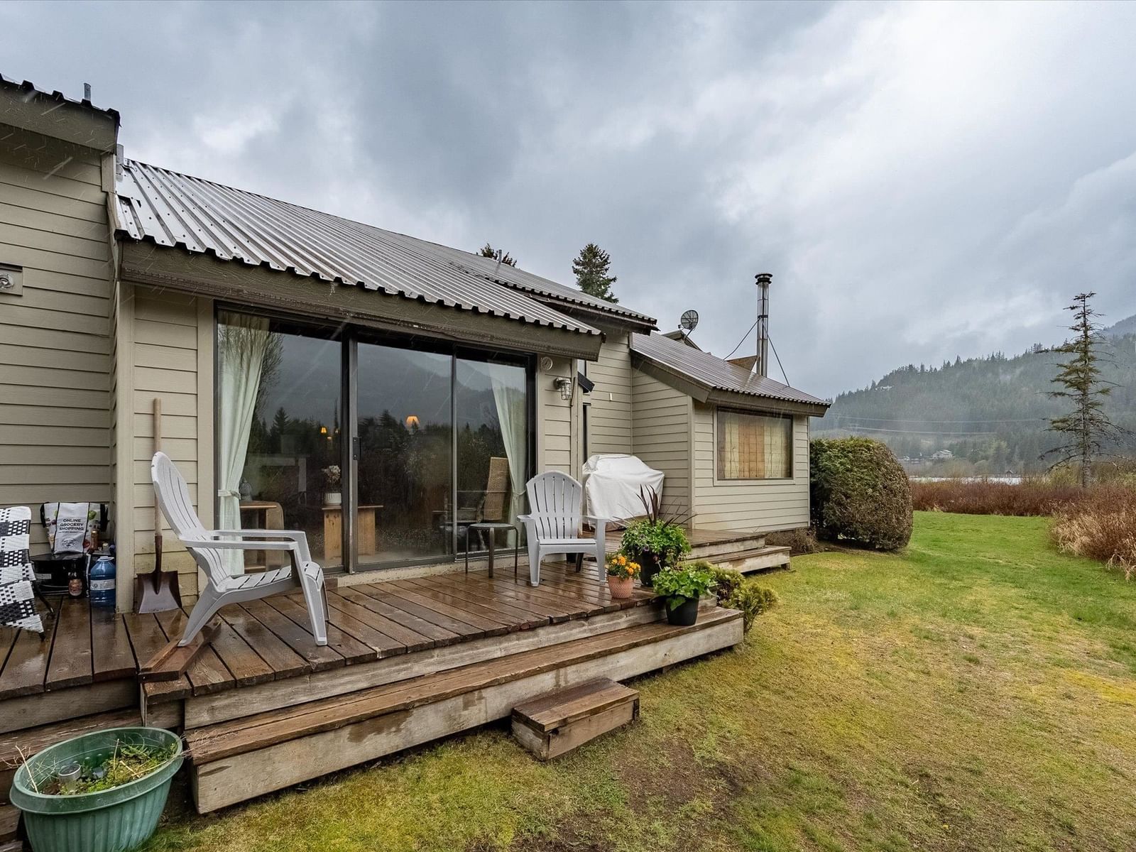 Listing Image 8