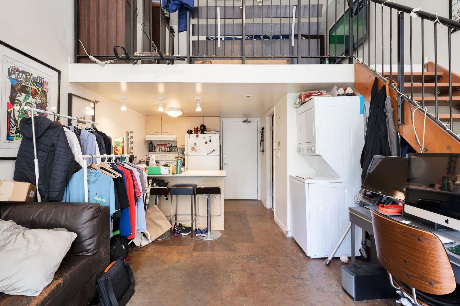 Listing Image 14