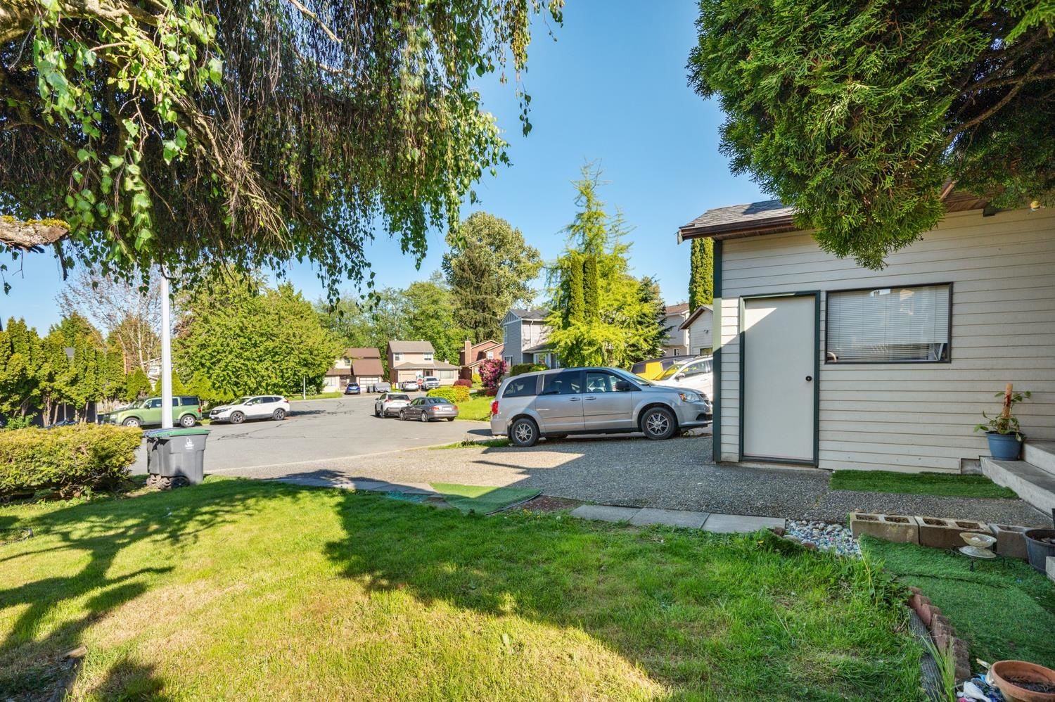 Listing Image 18