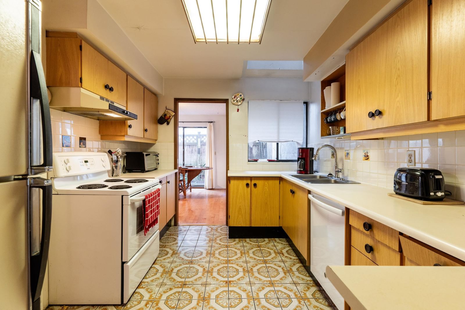 Listing Image 14