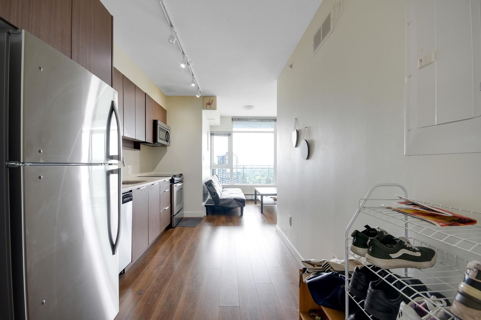 Listing Image 10