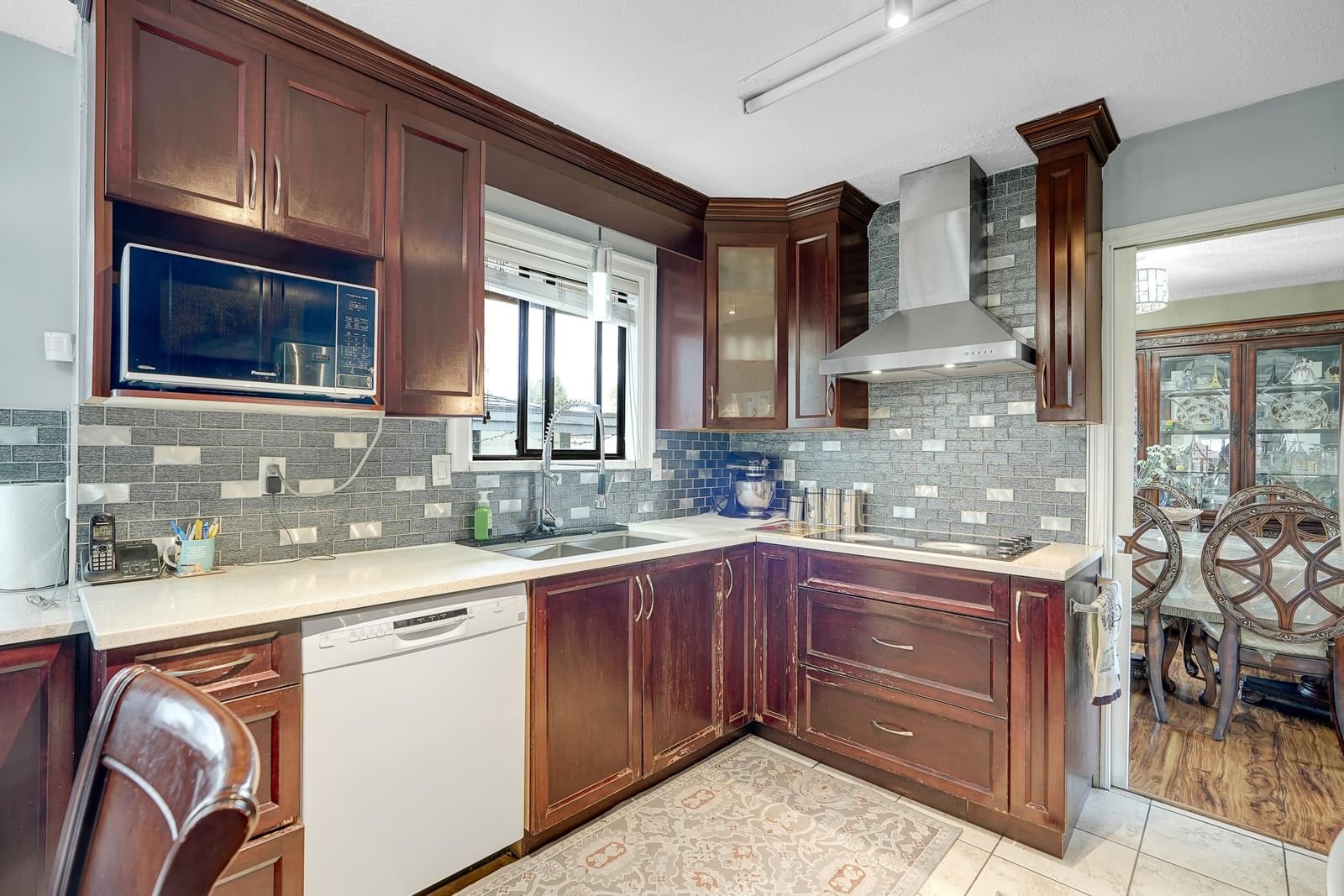 Listing Image 15
