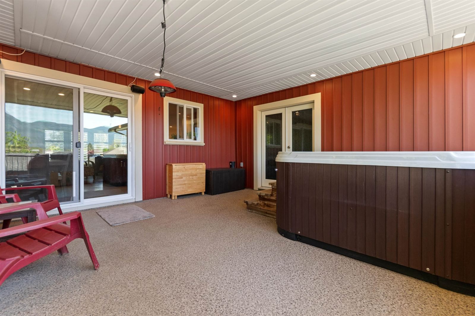 Listing Image 8