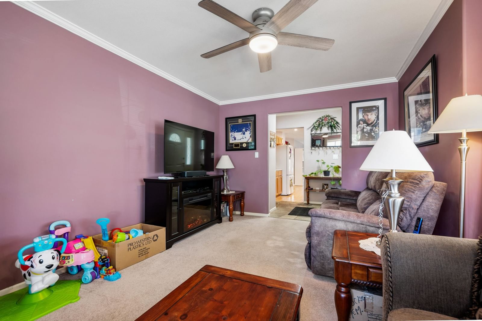 Listing Image 6