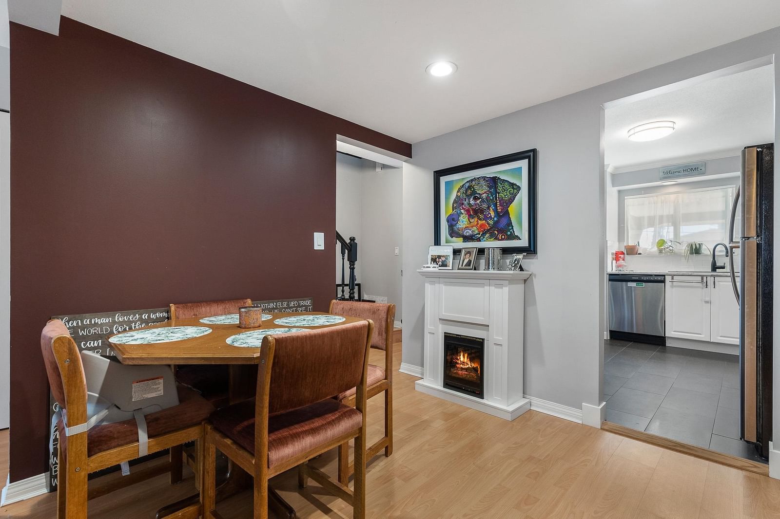 Listing Image 12