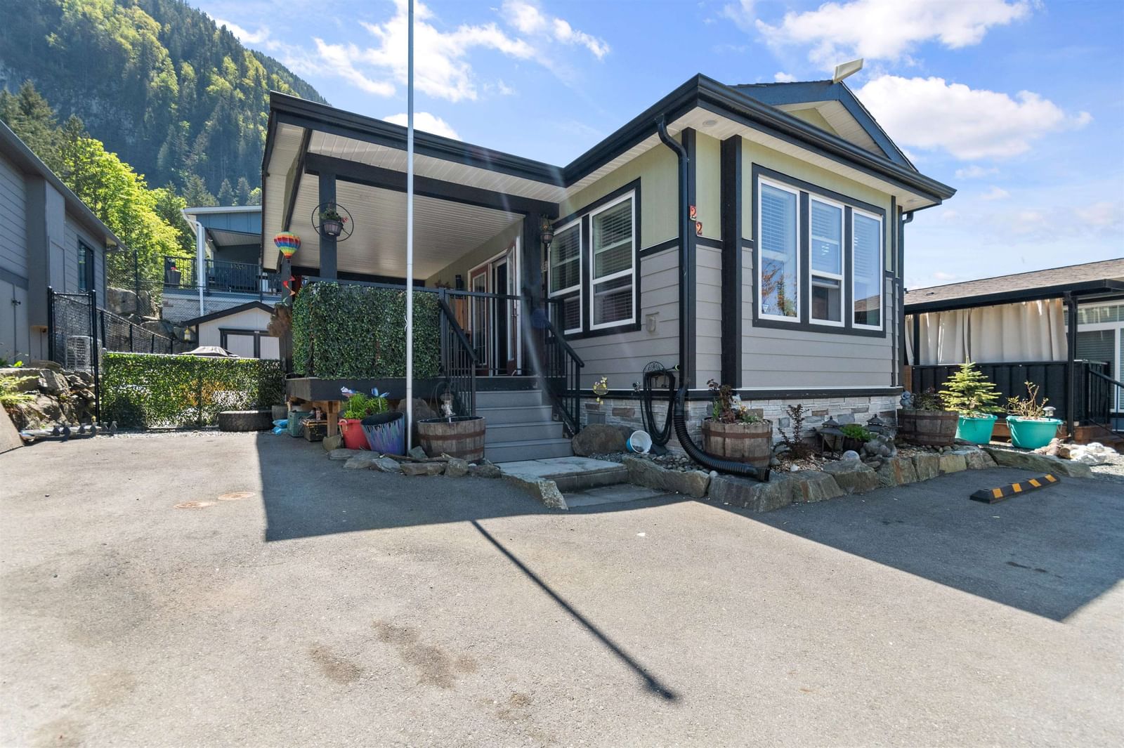 Listing Image 23