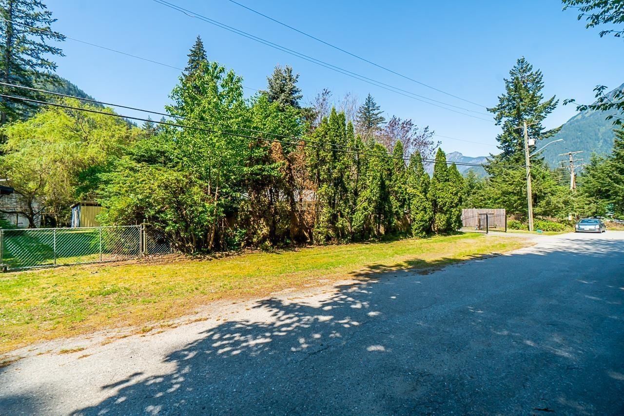Listing Image 5