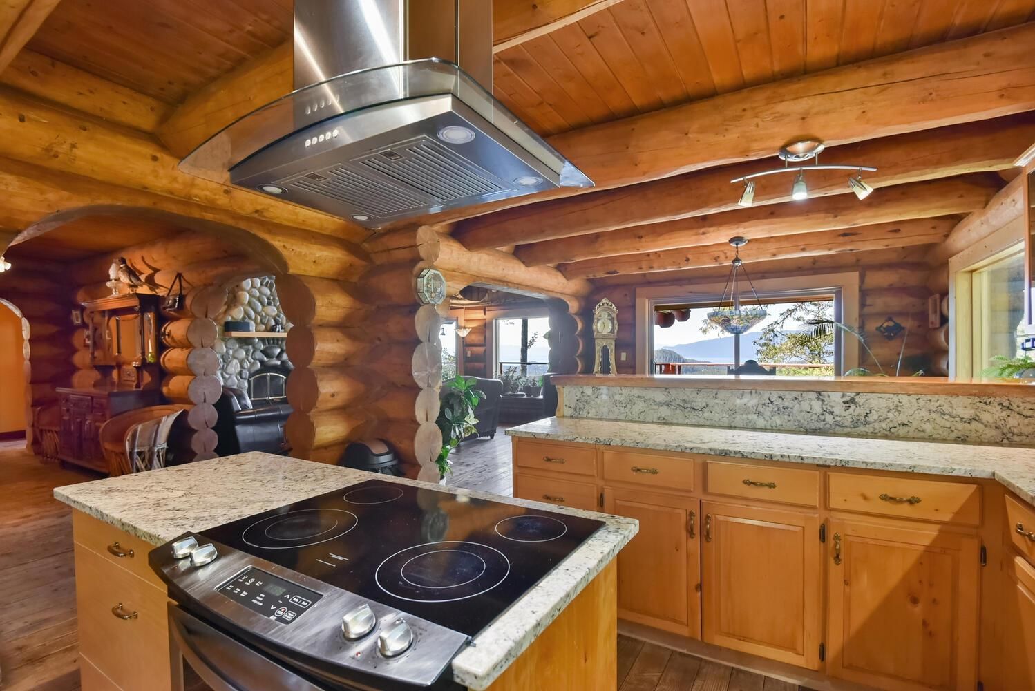 Listing Image 8