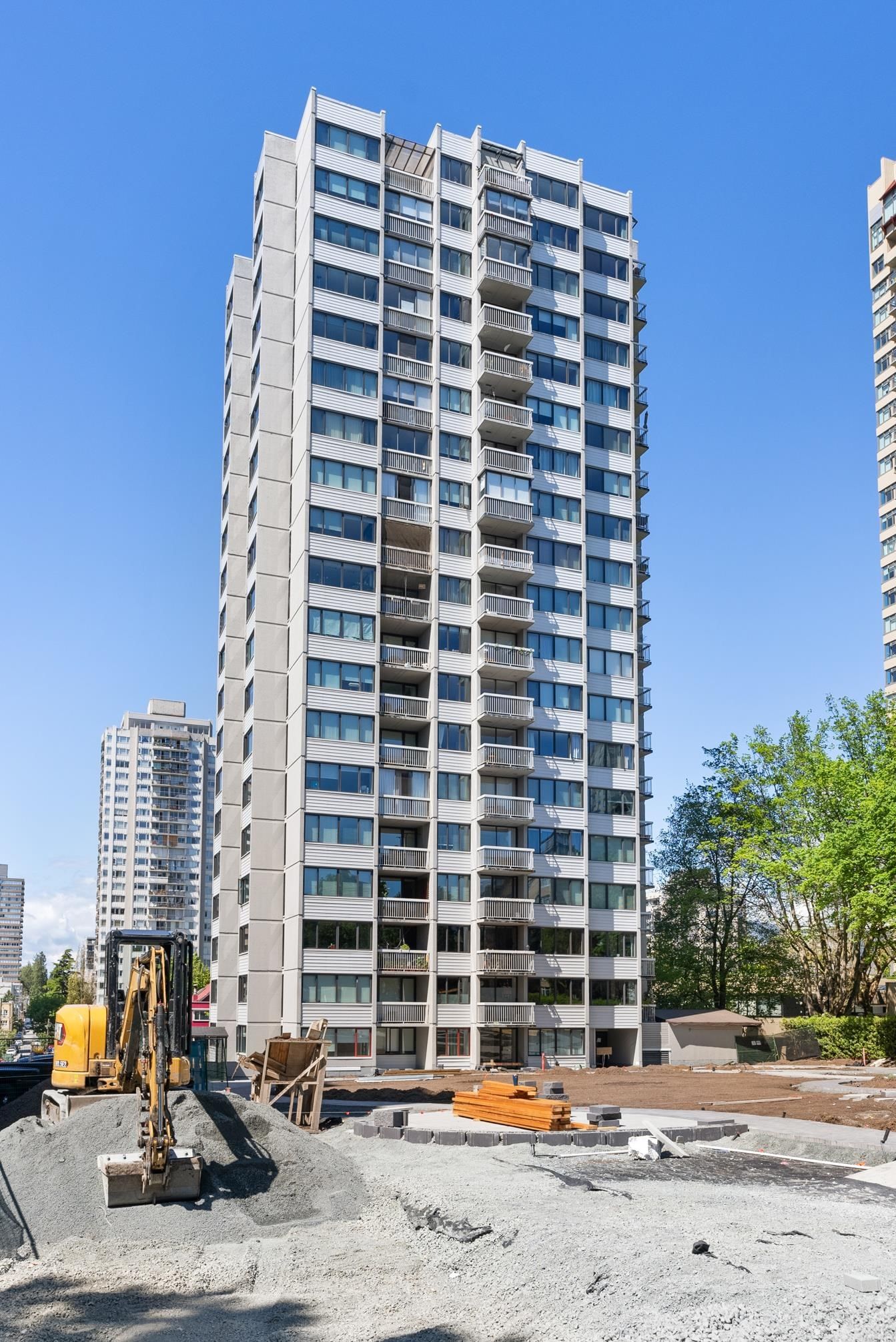 Listing Image 8