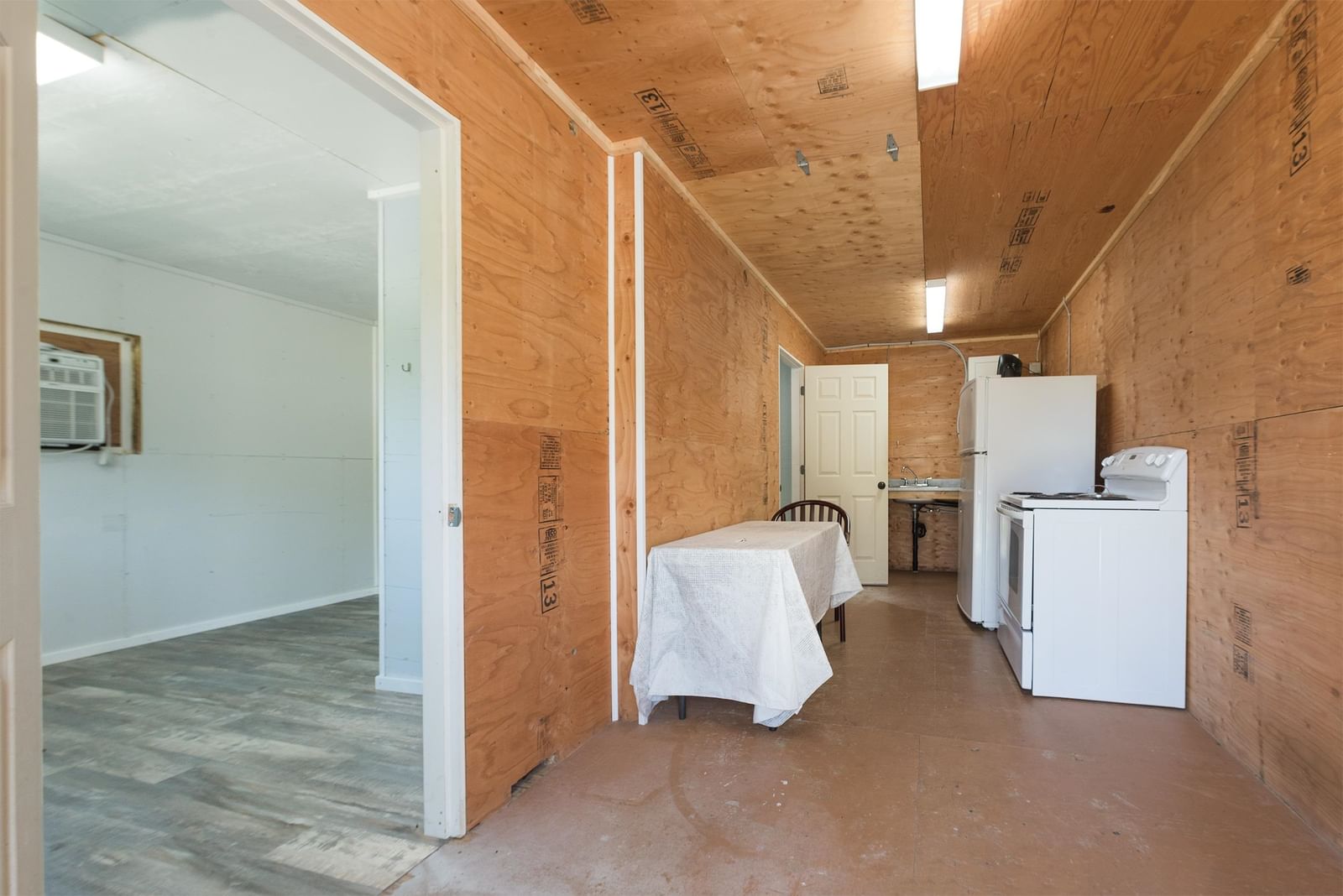 Listing Image 31
