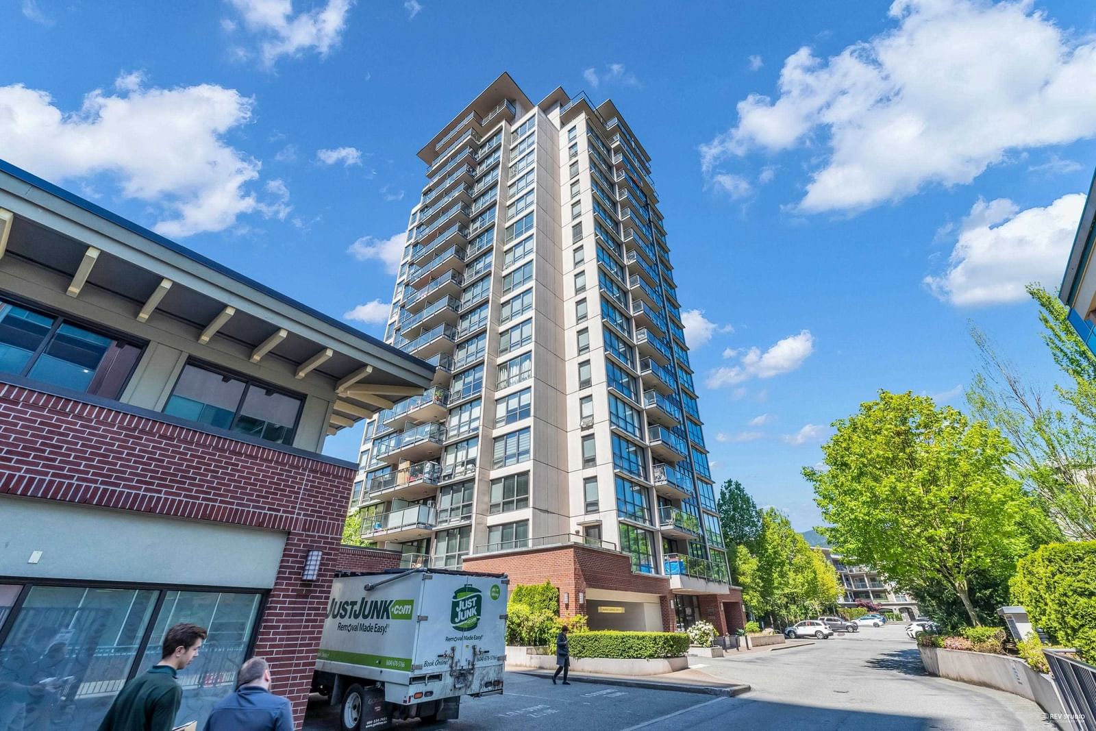 Listing Image 1