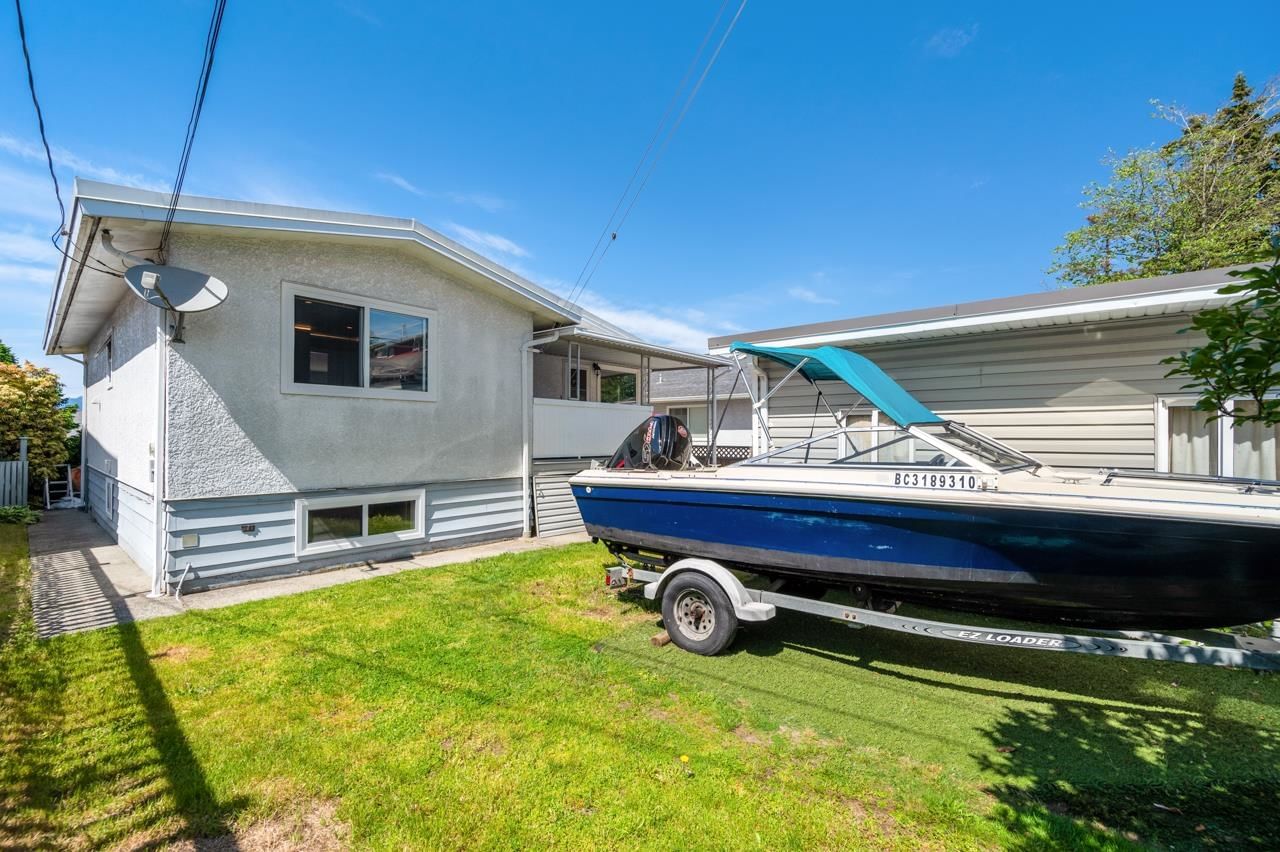 Listing Image 19