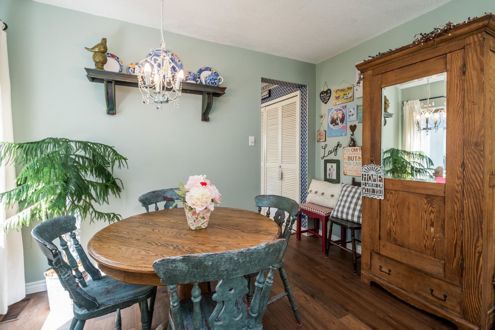 Listing Image 9