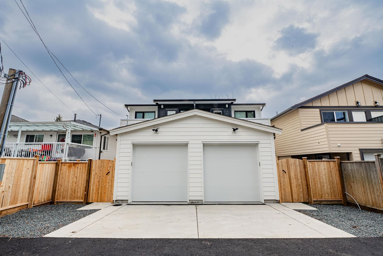 Listing Image 22