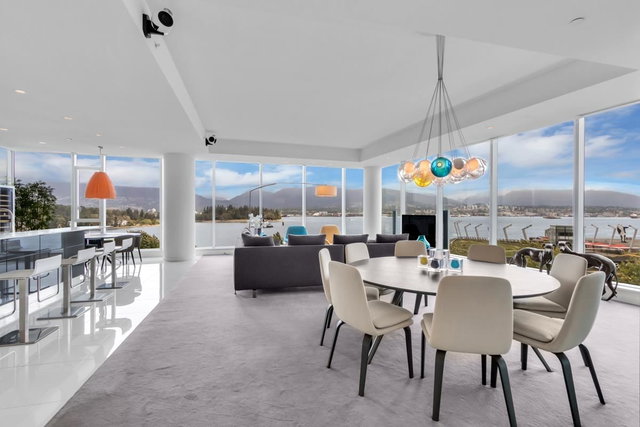 502 - 277 Thurlow Street