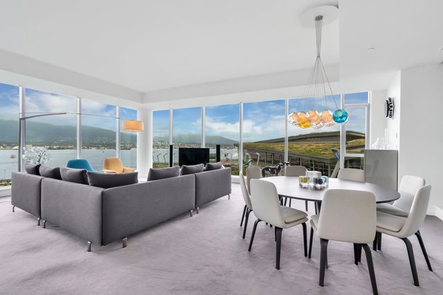 502 - 277 Thurlow Street