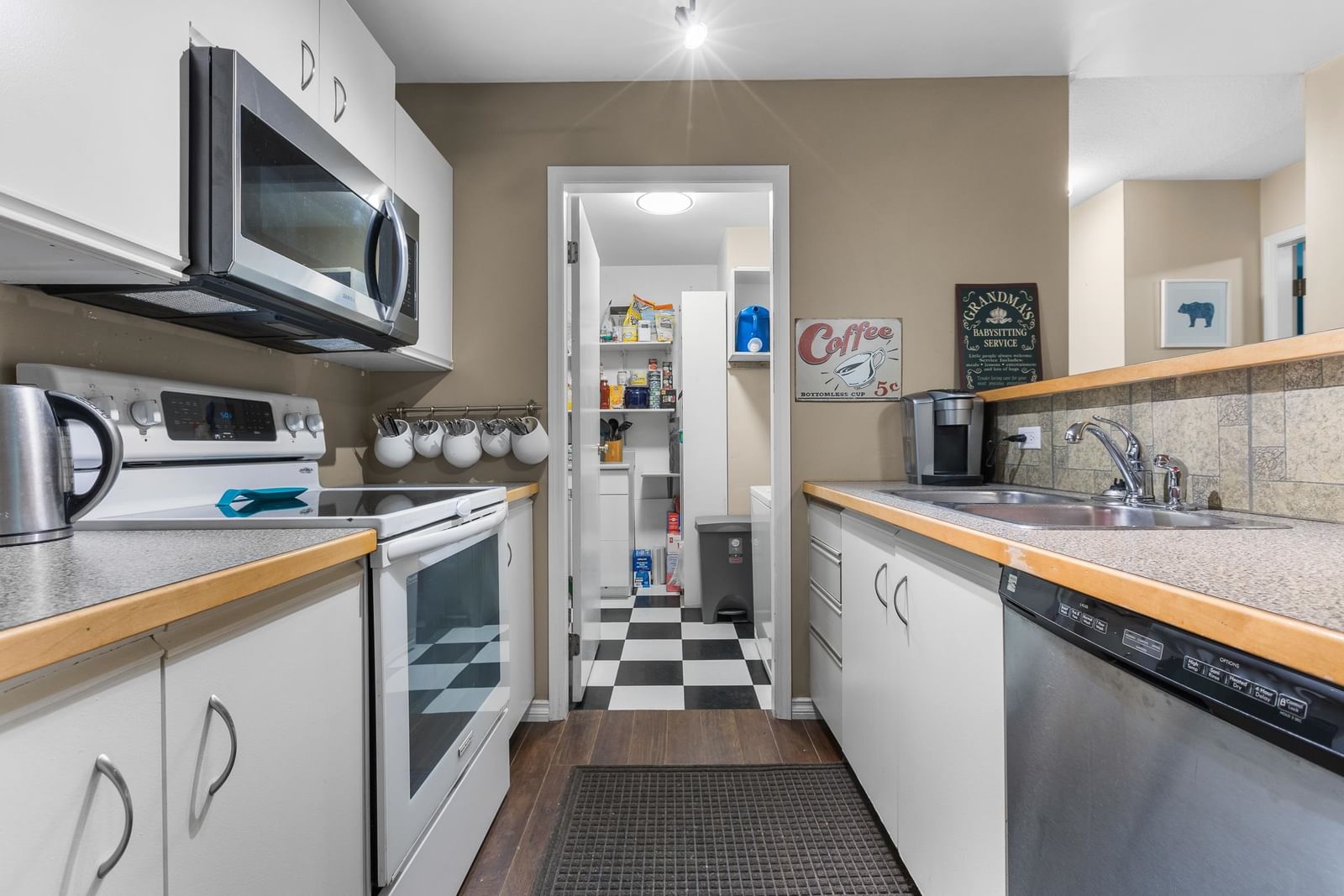 Listing Image 13