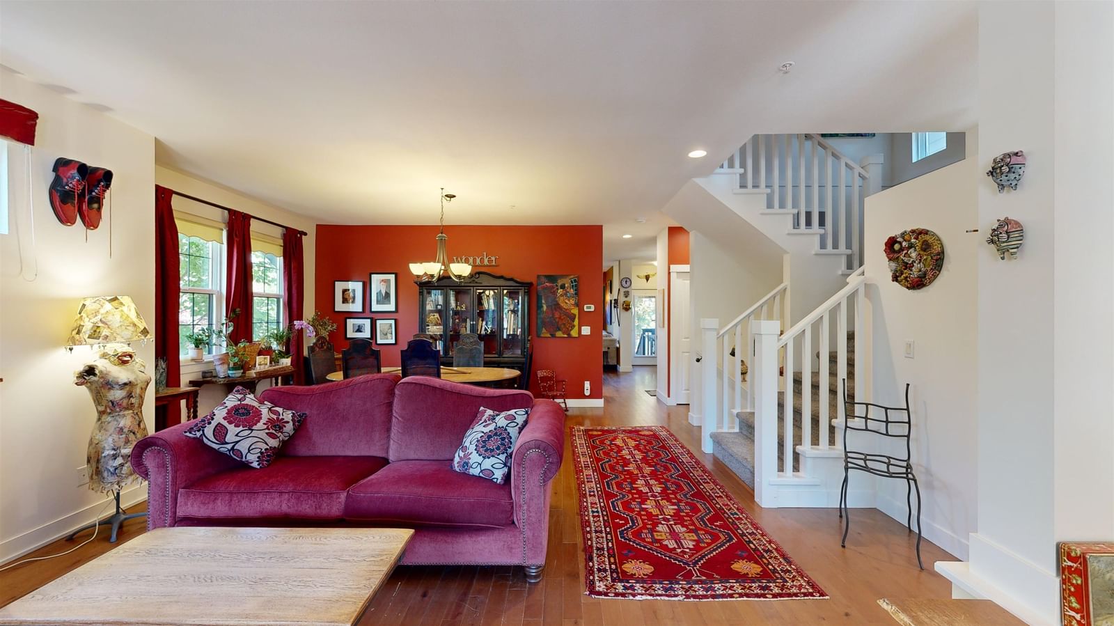 Listing Image 8