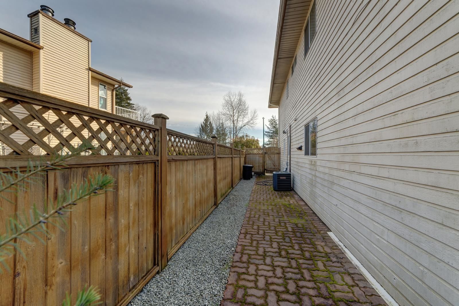 Listing Image 29