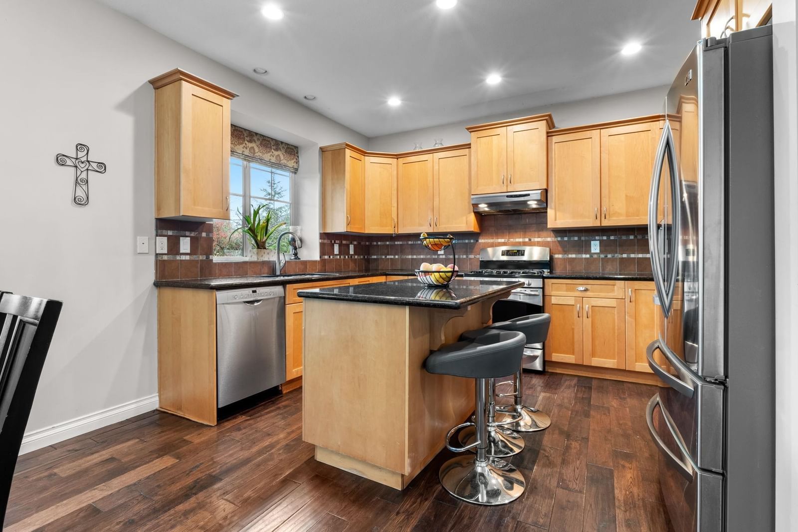 Listing Image 15