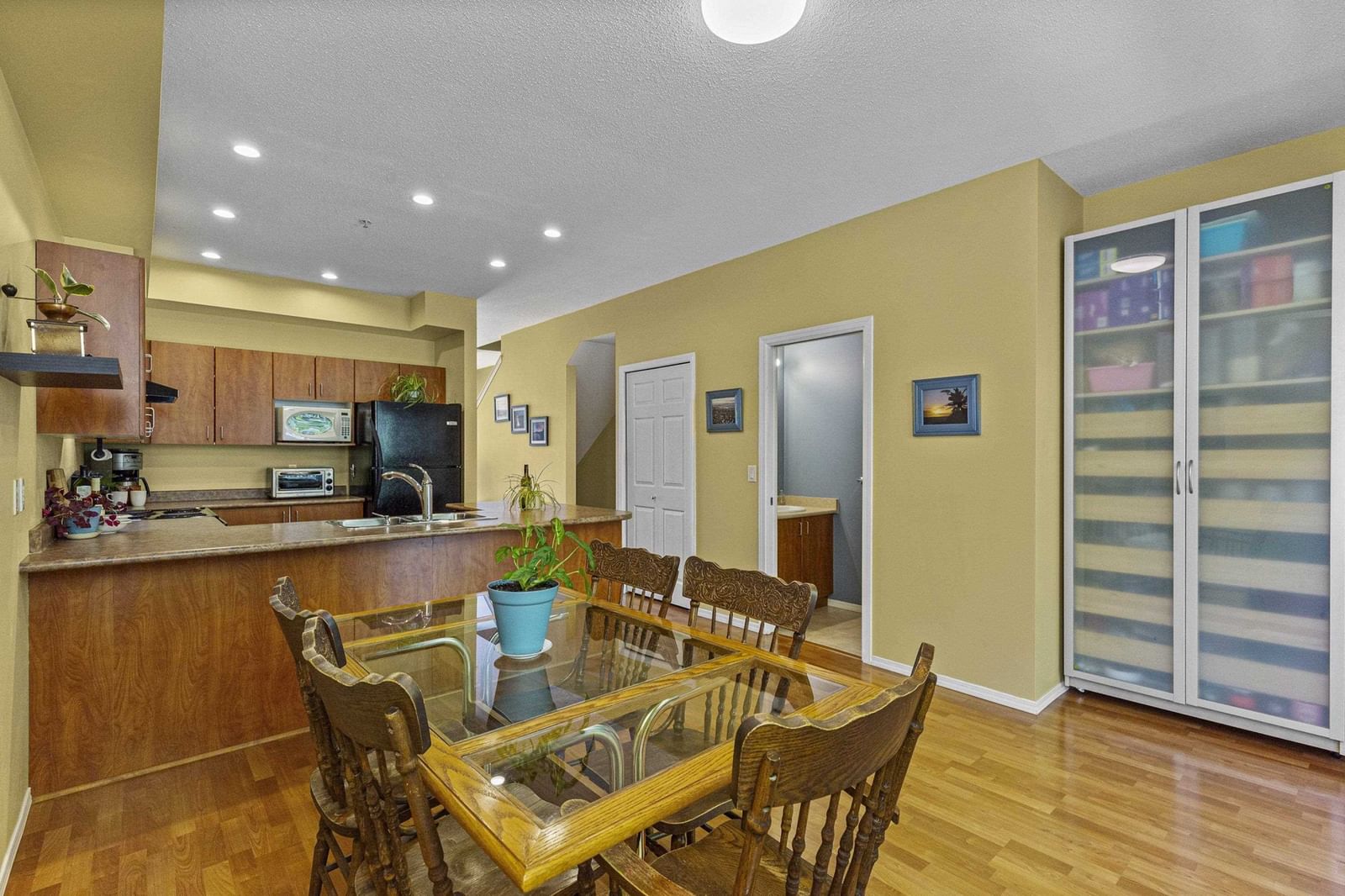 Listing Image 20