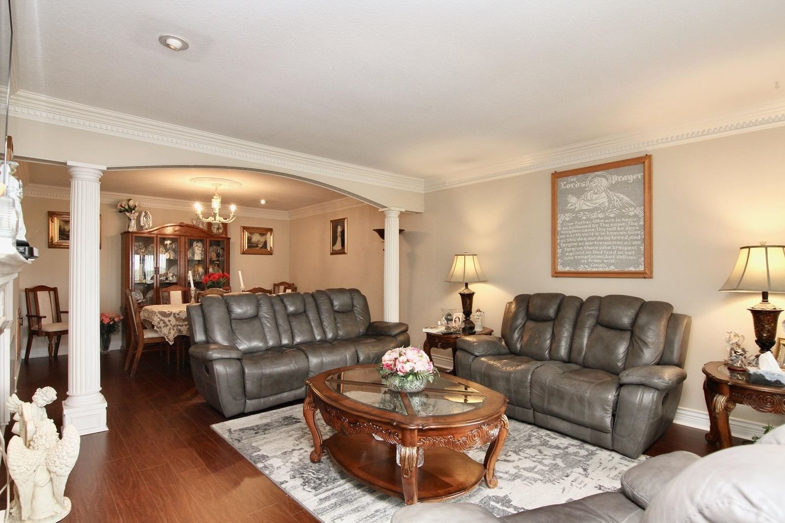 Listing Image 19
