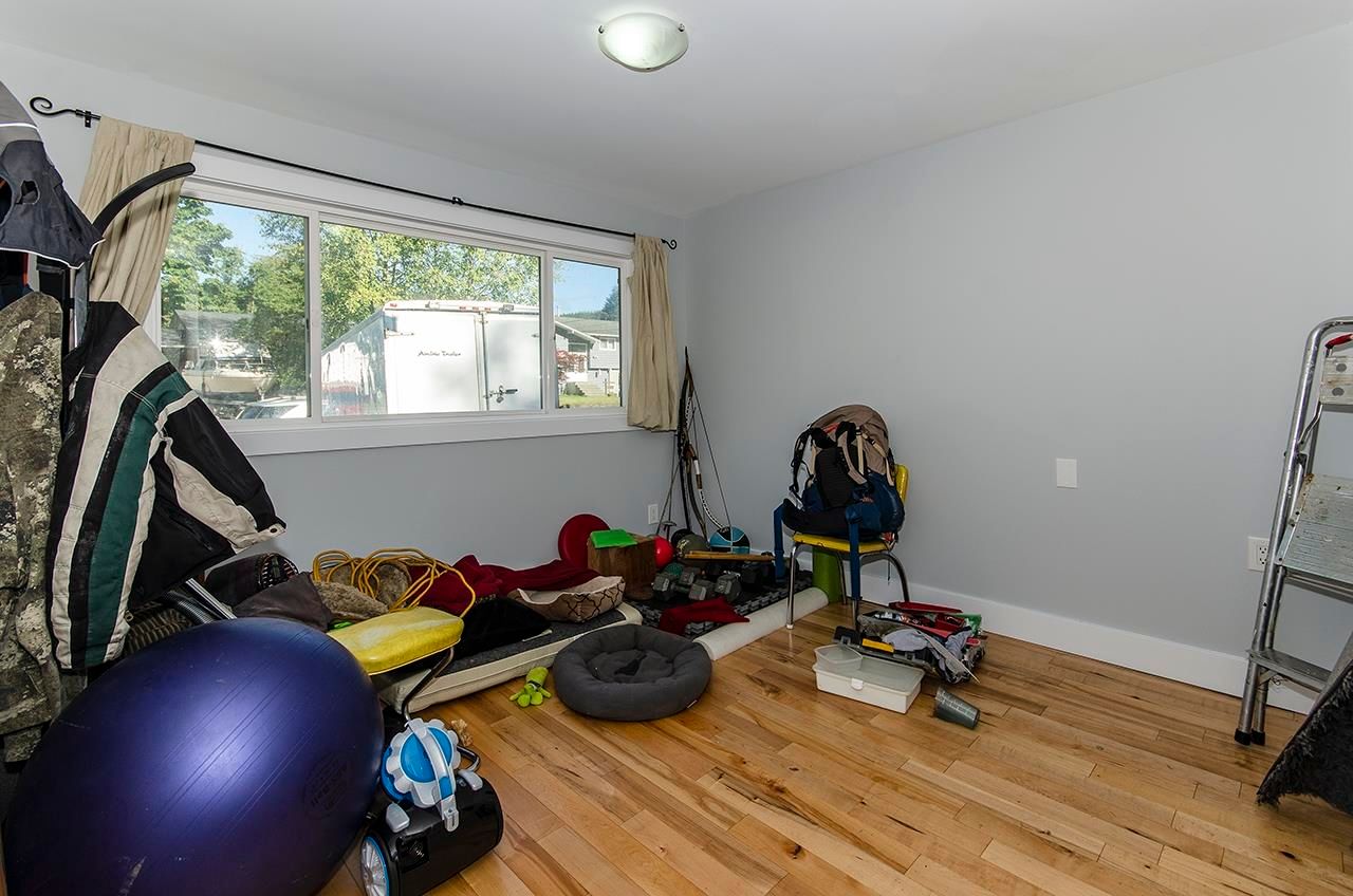 Listing Image 16