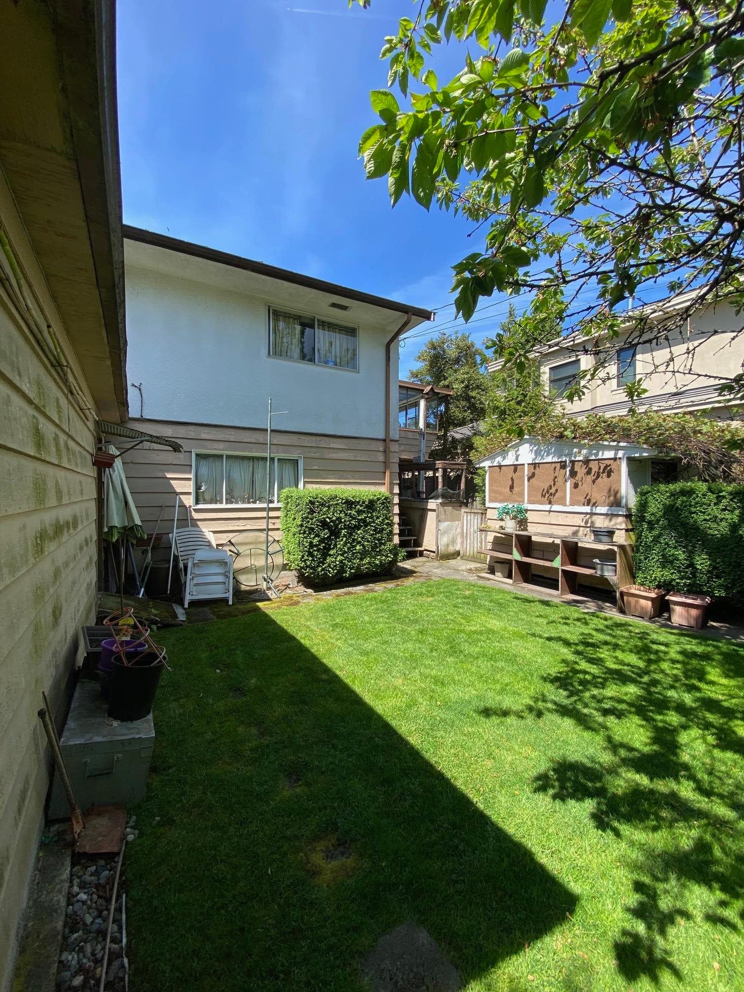 Listing Image 8