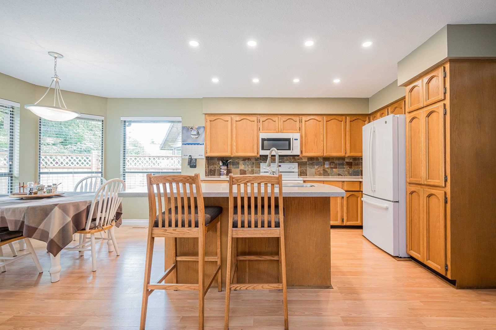 Listing Image 13
