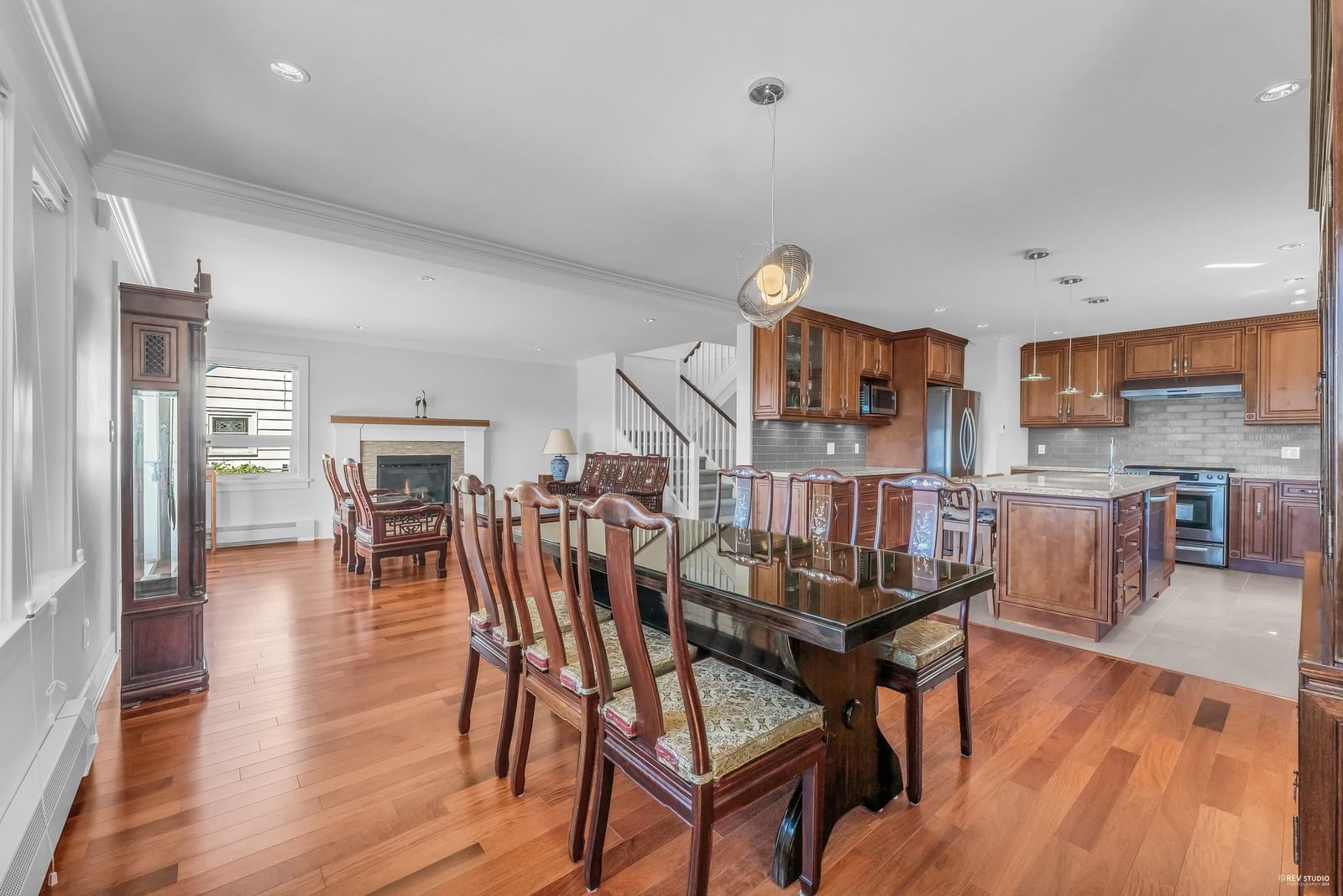 Listing Image 12