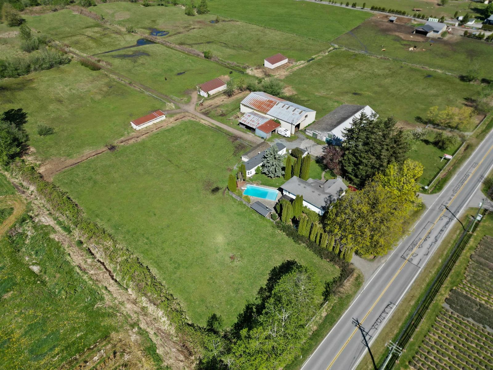 Listing Image 12