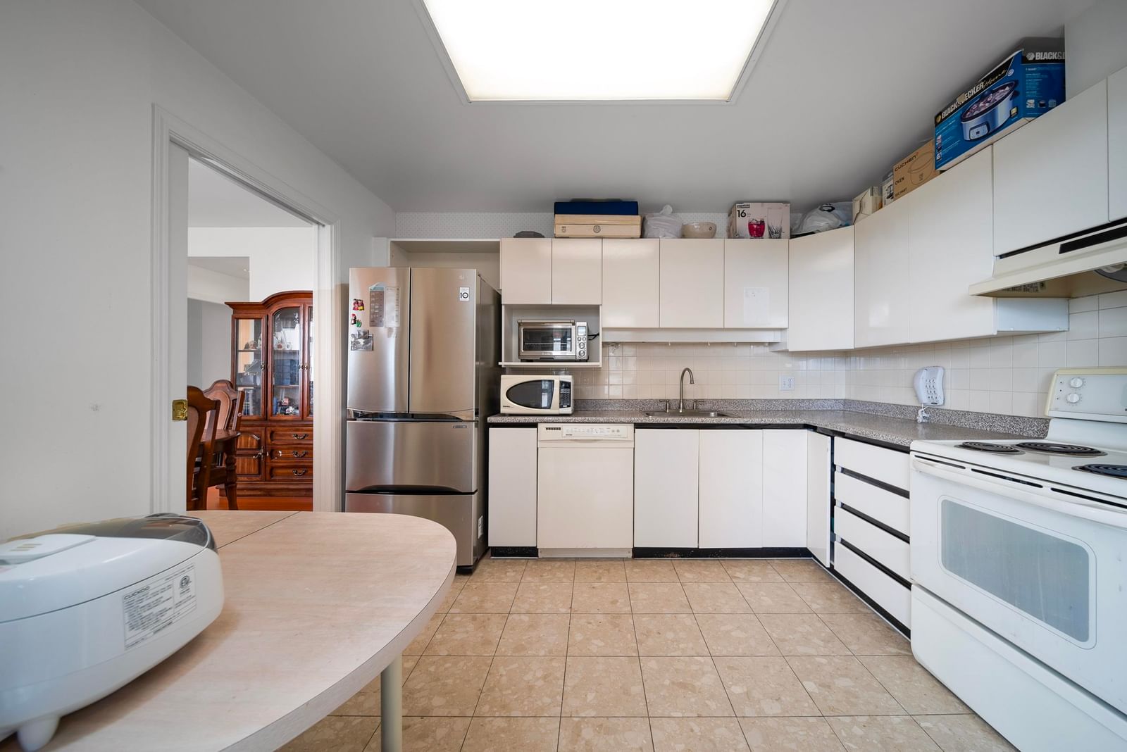 Listing Image 12