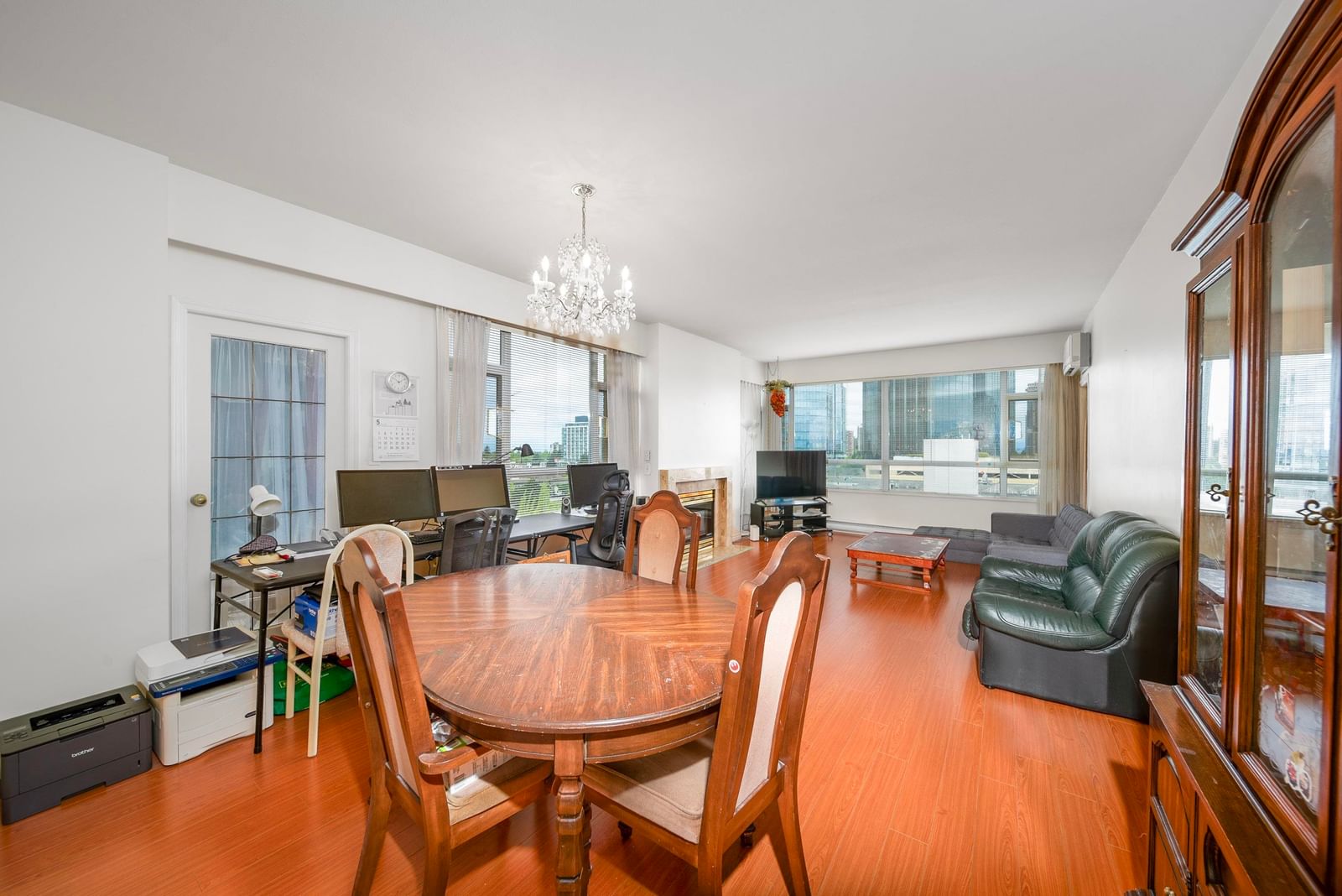 Listing Image 18