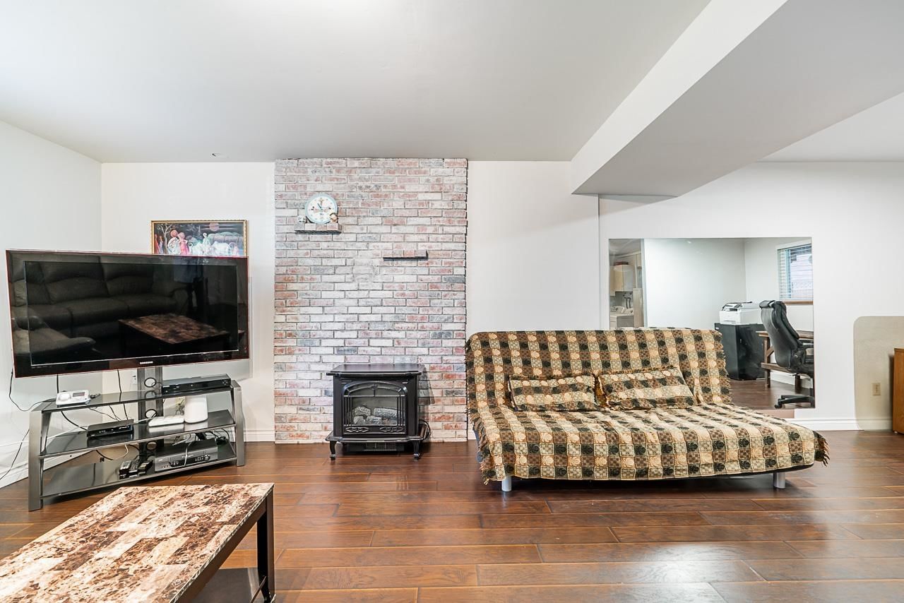 Listing Image 21