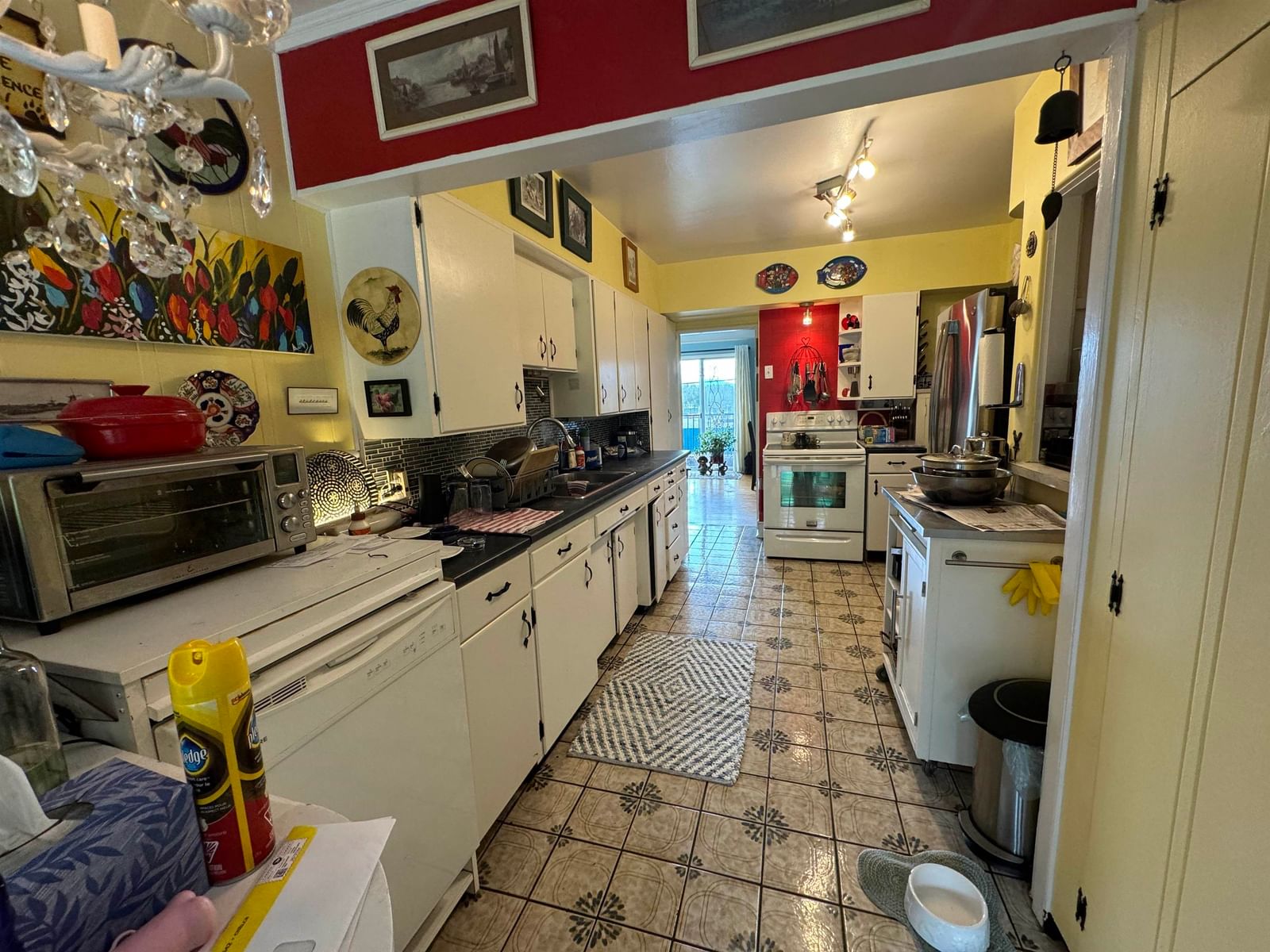 Listing Image 6