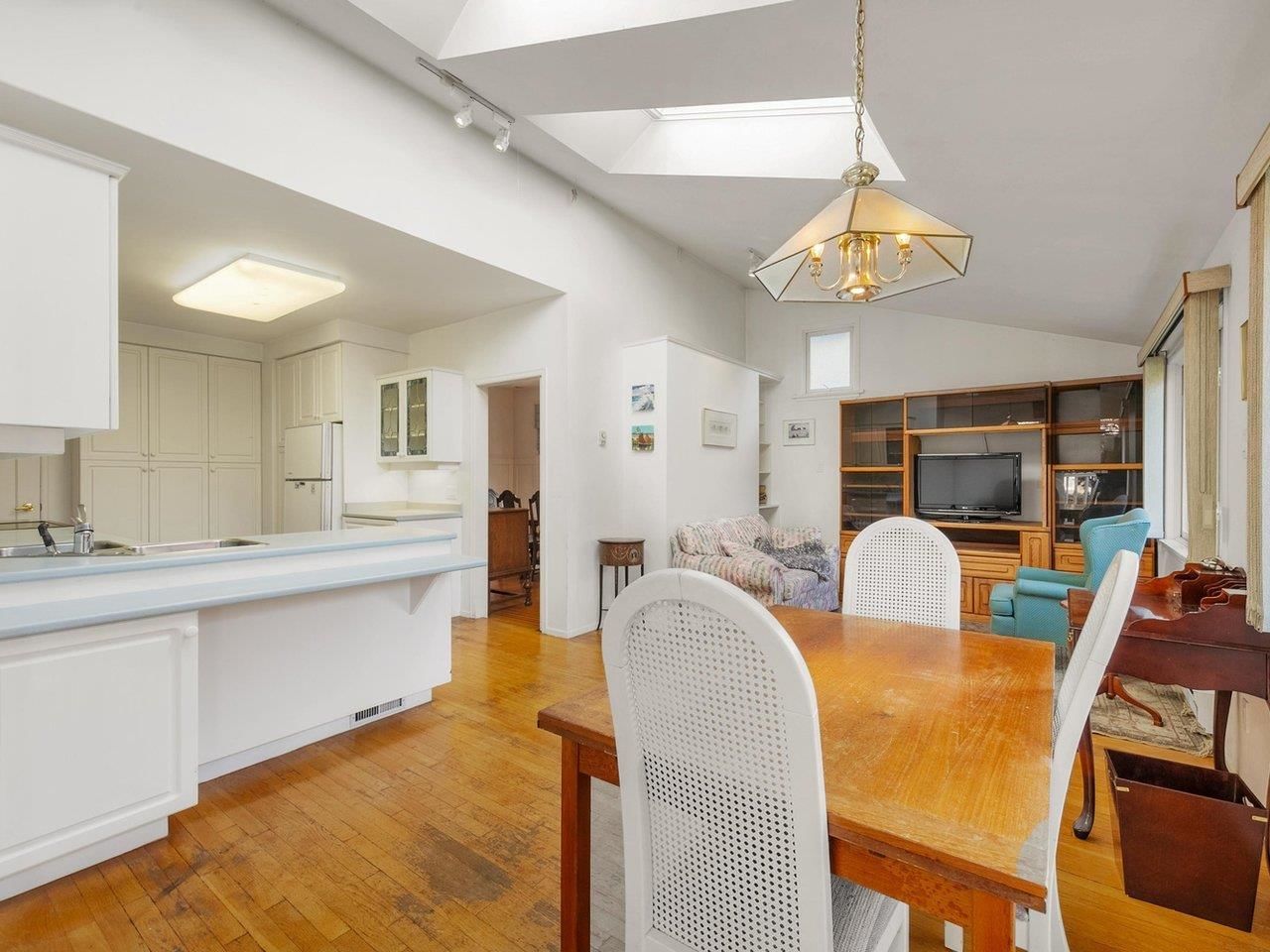 Listing Image 17