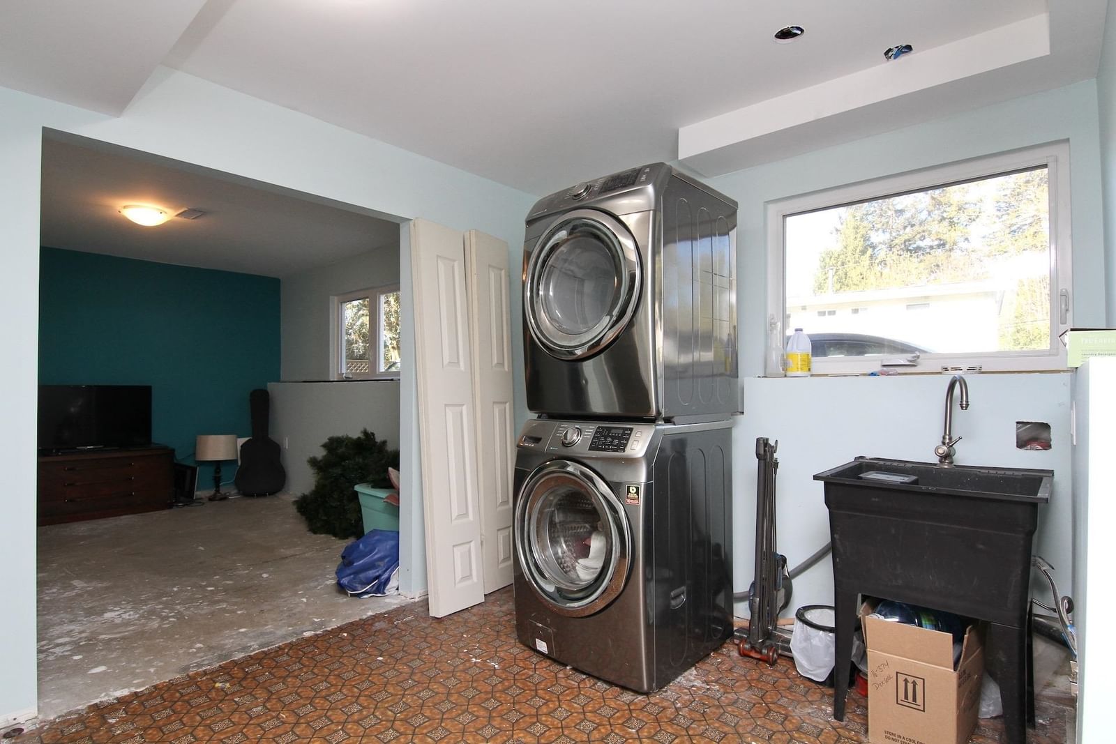 Listing Image 18