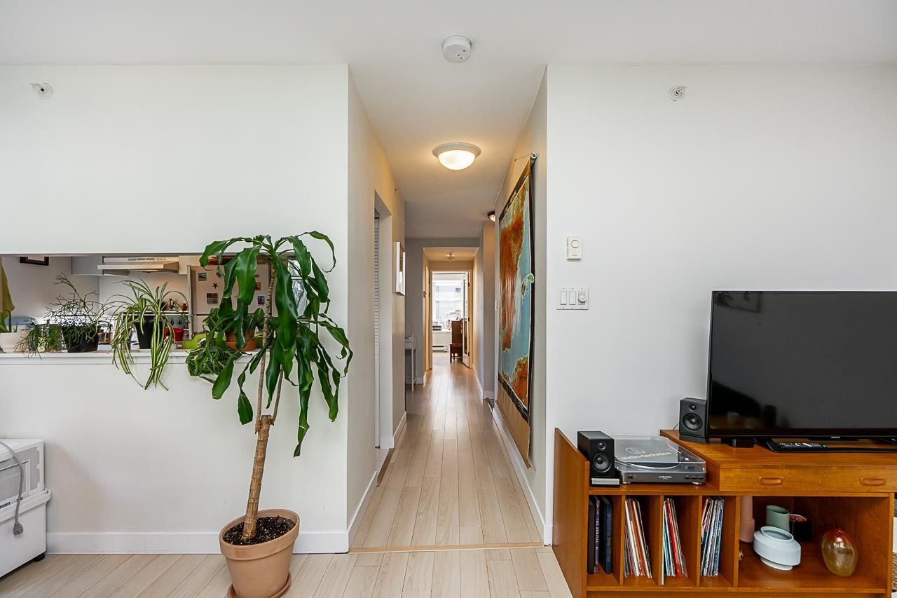 Listing Image 17