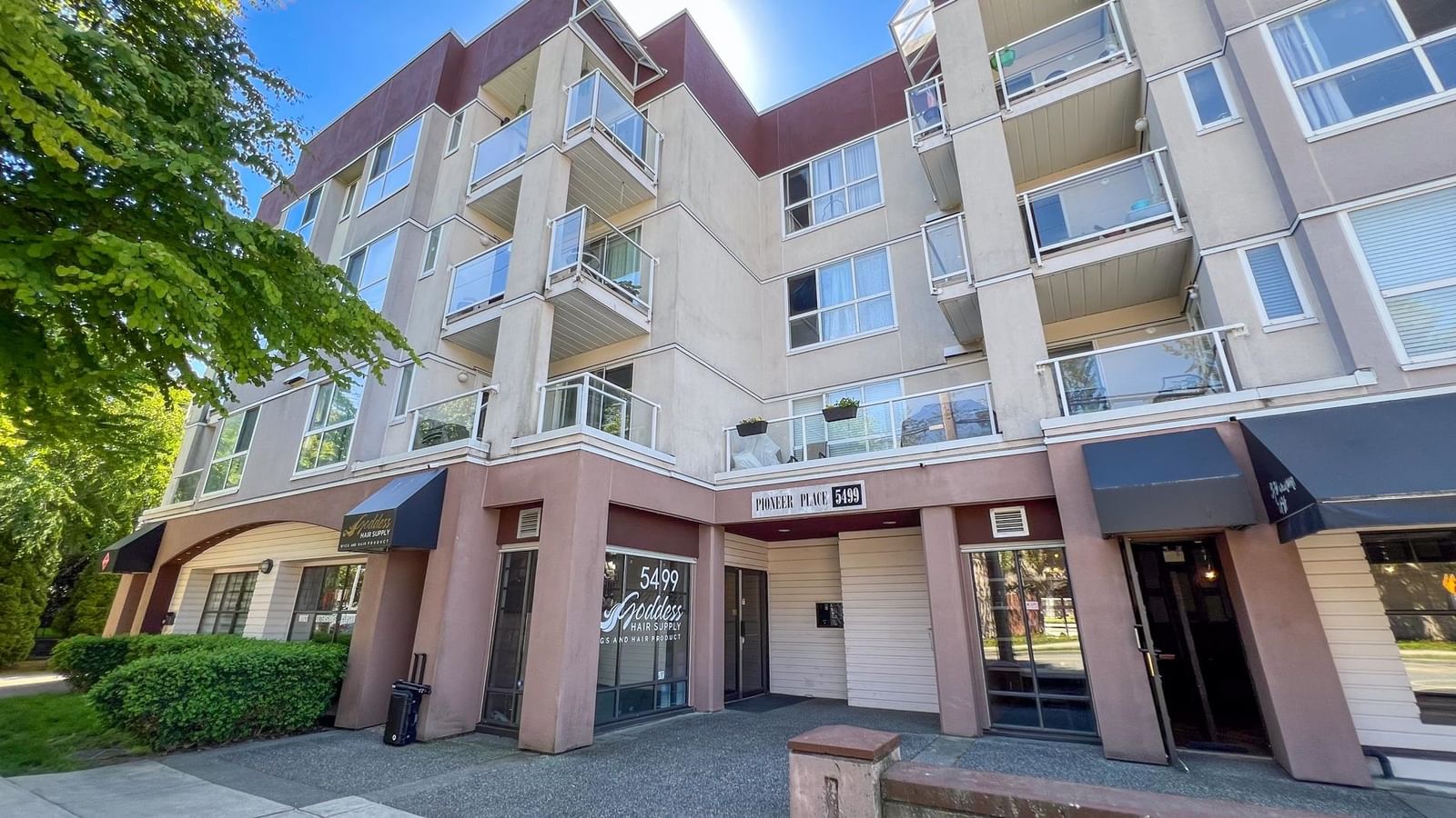 Listing Image 1