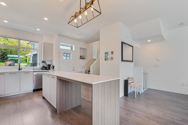 53 - 15255 Sitka Drive, Surrey, V3S 0B1 | Image 2