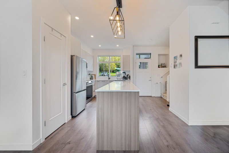 53 - 15255 Sitka Drive, Surrey, V3S 0B1 | Image 3
