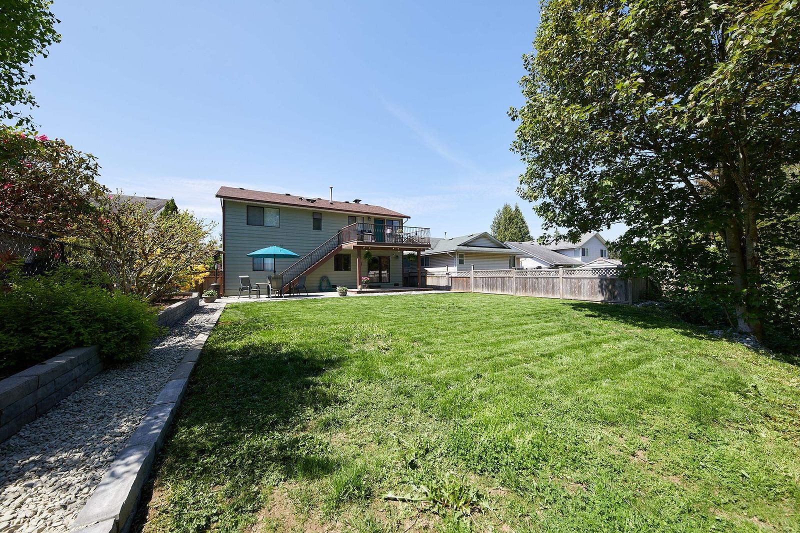 Listing photo 5