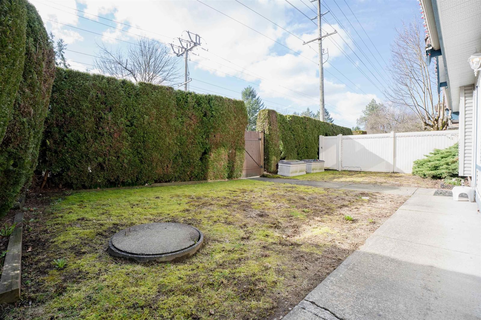 Listing Image 16