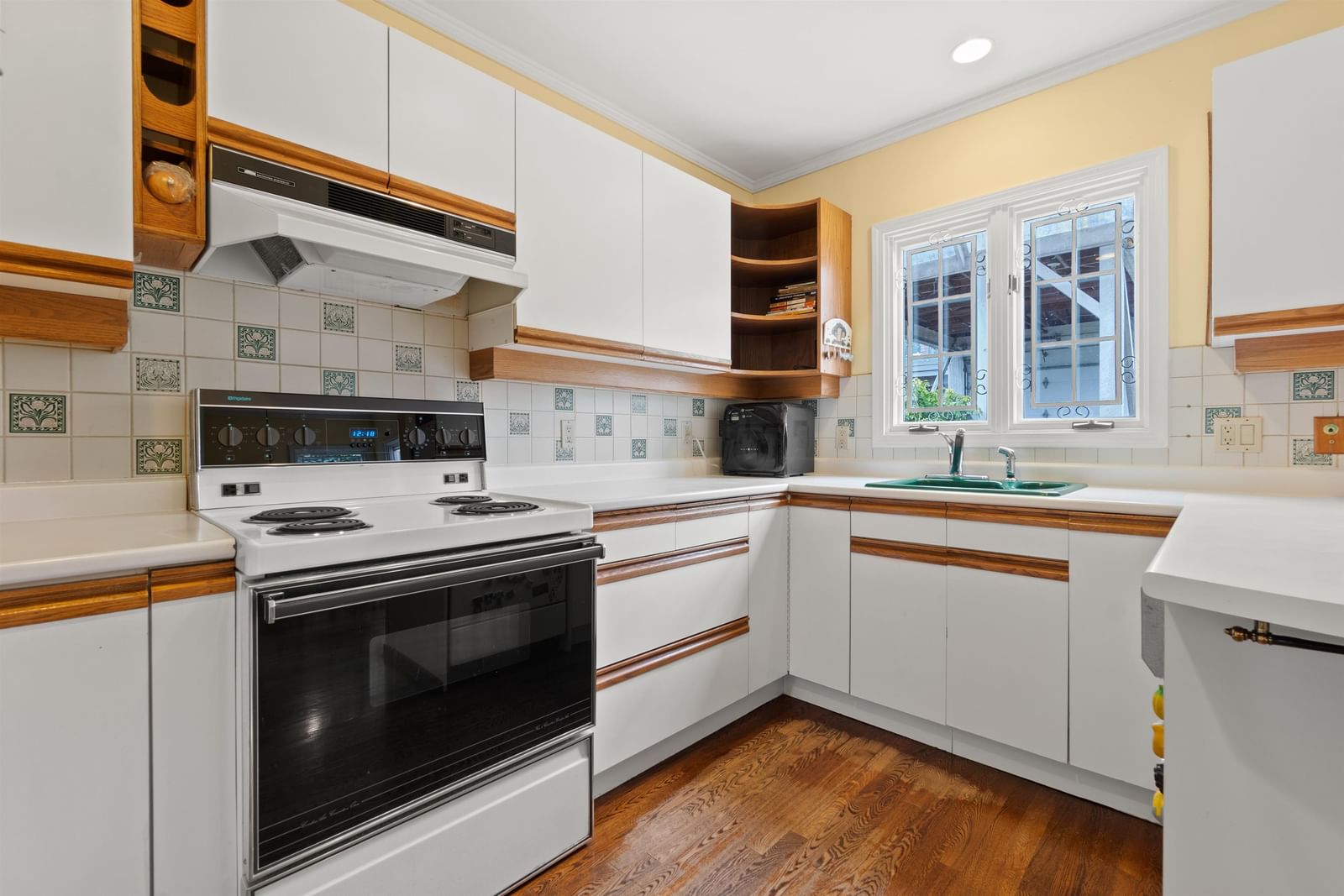 Listing Image 13